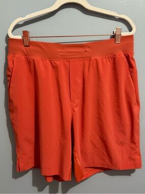 Lululemon T.H.E. Short 7" *Linerless
Canyon Orange size large